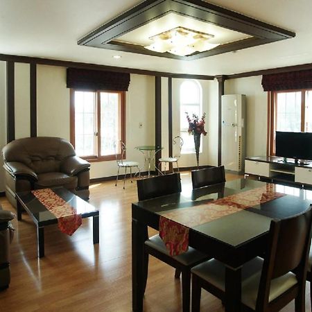 Jeju Hue Pension Согвипхо Экстерьер фото