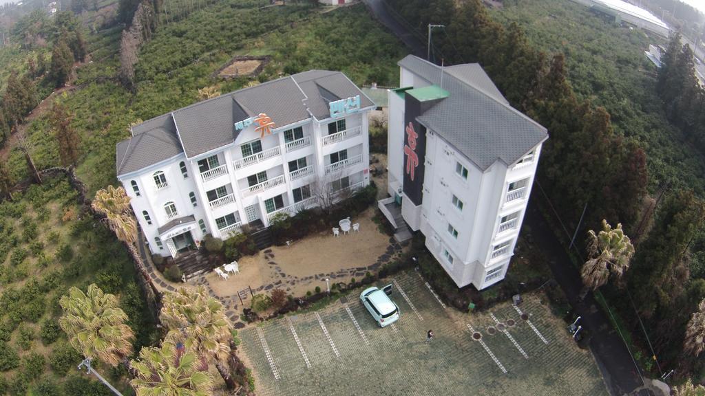 Jeju Hue Pension Согвипхо Экстерьер фото