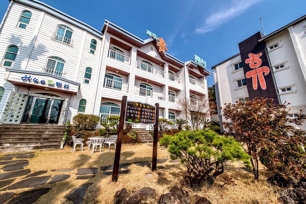 Jeju Hue Pension Согвипхо Экстерьер фото