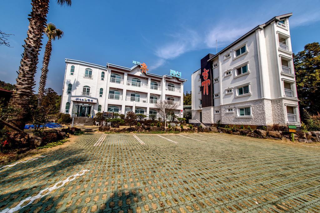 Jeju Hue Pension Согвипхо Экстерьер фото